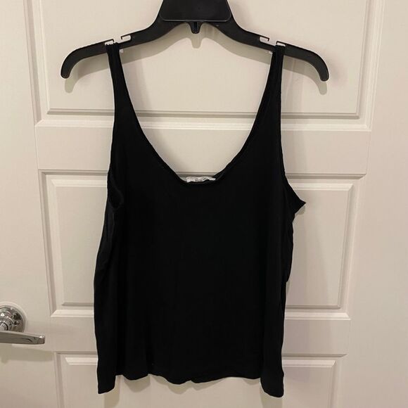Zara Tank Top. Black. Medium - Picture 6 of 9